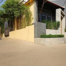 NHÀ LÔ GÓC KIỆT Ô TÔ THÔNG, ĐƯỜNG TRẦN ĐÌNH TRI, LIÊN CHIỂU, ĐÀ NẴNG - DIỆN TÍCH 80M² NGANG 17M