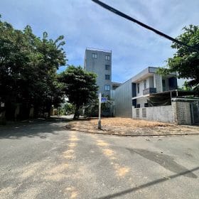 BÁN LÔ GÓC BÀU MẠC 5, LIÊN CHIỂU, ĐÀ NẴNG – DIỆN TÍCH 180M² NGANG 22M, ĐƯỜNG 5,5M - VỊ TRÍ KINH DOANH BUÔN BÁN
