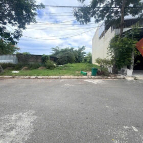 e0383dfa9304125a4b157