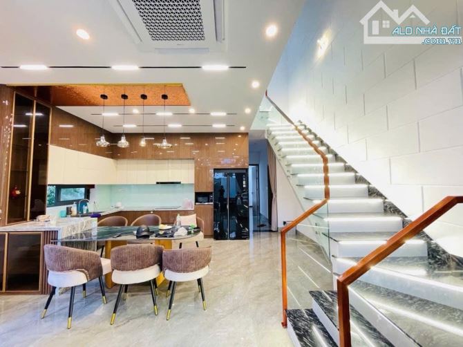 118977099-1213-ban-nha-mat-tien-quan-hai-chau 🔥 BIỆT THỰ 2 MẶT TIỀN TRUNG TÂM HẢI CHÂU – DÒNG TIỀN 60TR/THÁNG 🔥CÁCH SÔNG HÀN CHỈ 200M. - 1