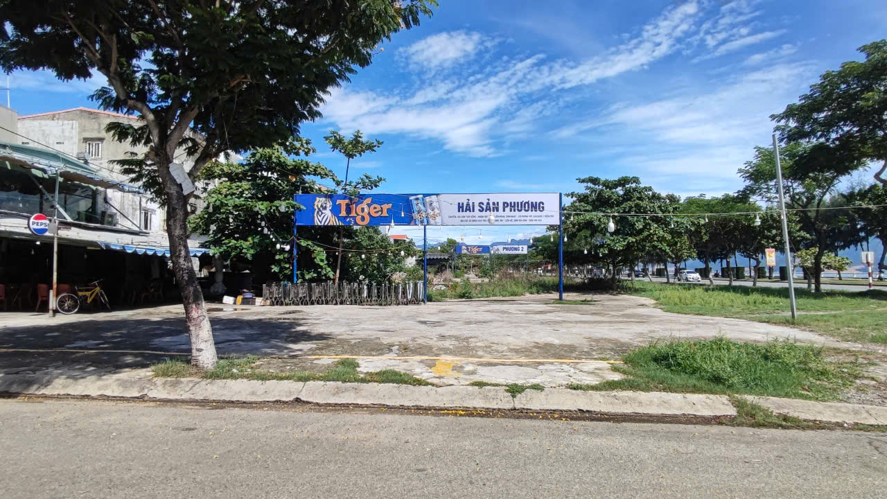 ban-dat-3-mat-thoang-duong-giap-van-cuong-lien-chieu-da-nang-75m2-duong-5-5m-le-3m-sat-bien-nguyen-tat-thanh-01 ban dat 3 mat thoang duong giap van cuong lien chieu da nang 75m2 duong 5 5m le 3m sat bien nguyen tat thanh 01